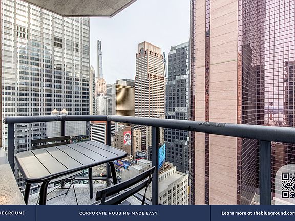 5th image of 235 W 48th St APT 33M