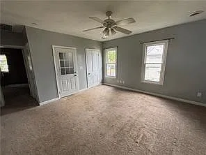 2 bed, 1.0 bath, 2315 sqft, $1,050 — Photo 1