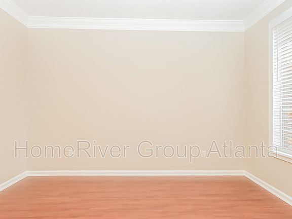 5th image of 307 Laurel Ct