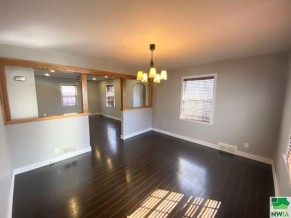 4th image of 526 Larchwood Dr