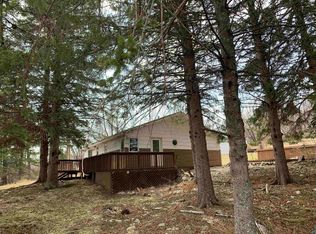 55 Good Neighbor Hill Rd, Tofte, MN 55615