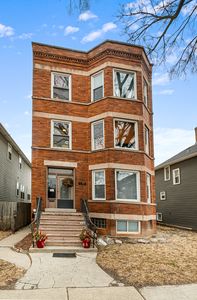 4021 N Whipple St, Chicago, IL, 60618