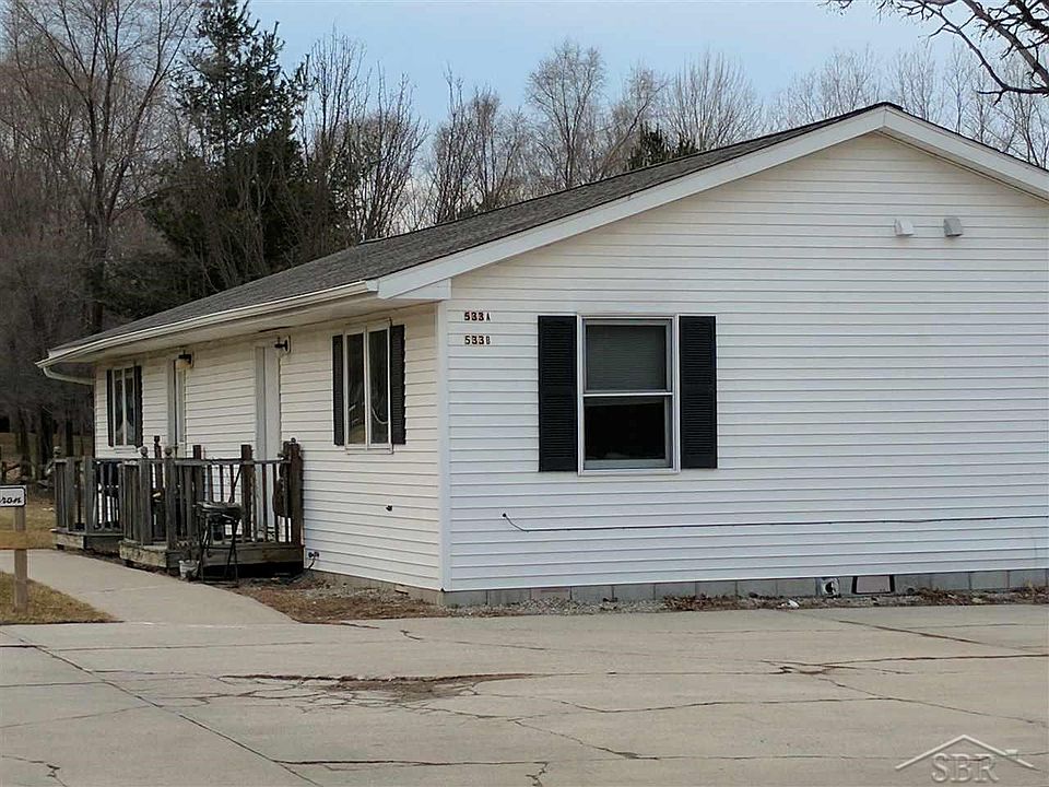 2nd image of 531 Hebron St