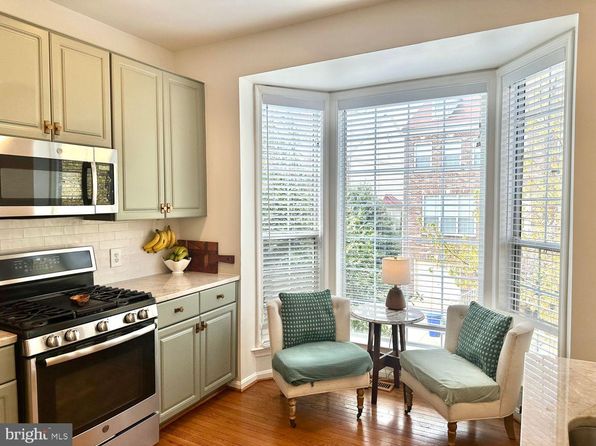 45 Arell Ct, Alexandria, VA 22304