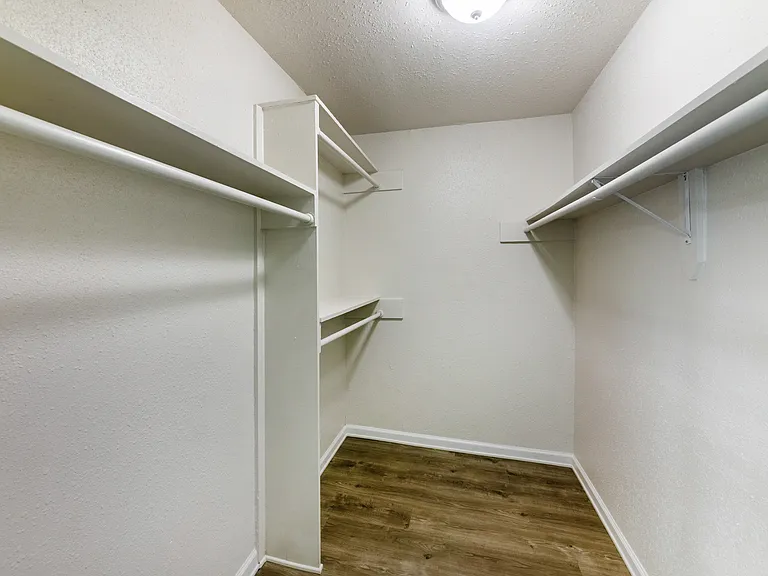 The Heights at Post Oak — Photo 27