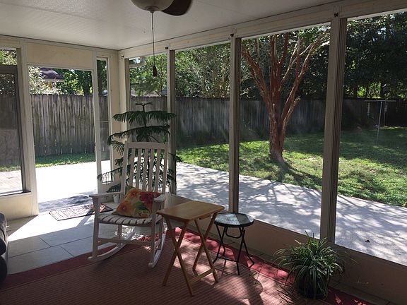3rd image of 1405 Sussex Dr