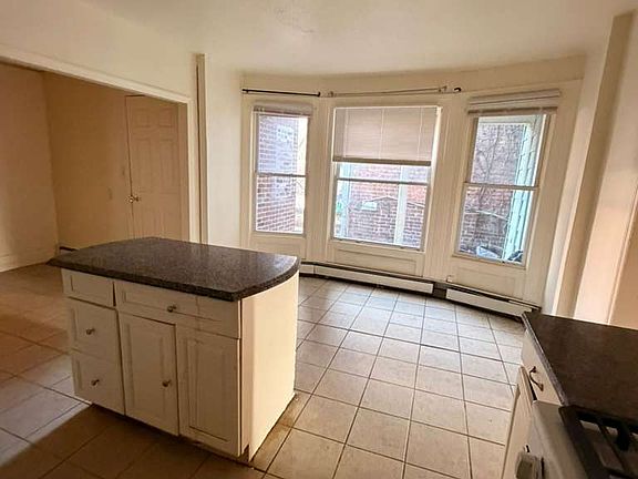 3rd image of 2508 5th Ave #1