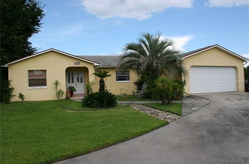 1st image of 1719 Birch Cir