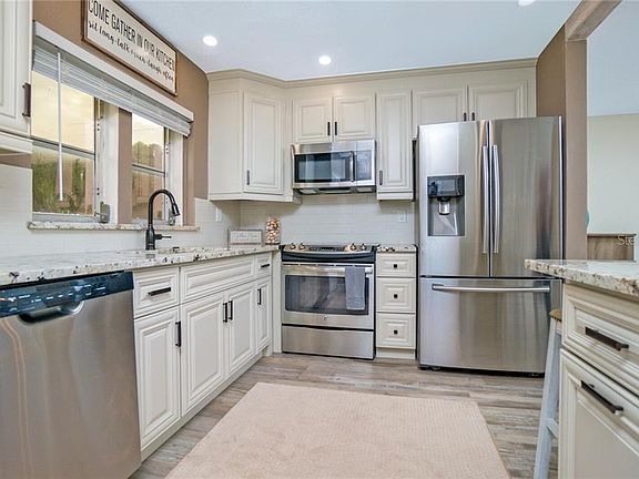 4th image of 93 Boundary Blvd APT 304