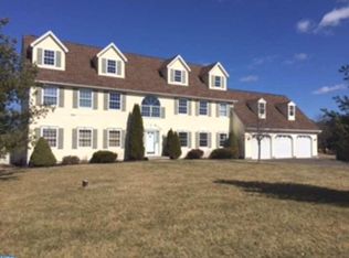 905 Elephant Rd, Perkasie, PA 18944