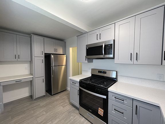 3rd image of 3155 Kemper St #11471523