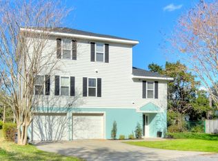 606 Maple St, Saint Simons Island, GA 31522