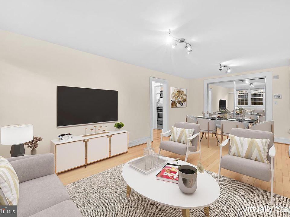 1st image of 3001 Porter St NW #100