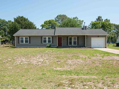 212 W Volant St, Hubert, NC, 28539