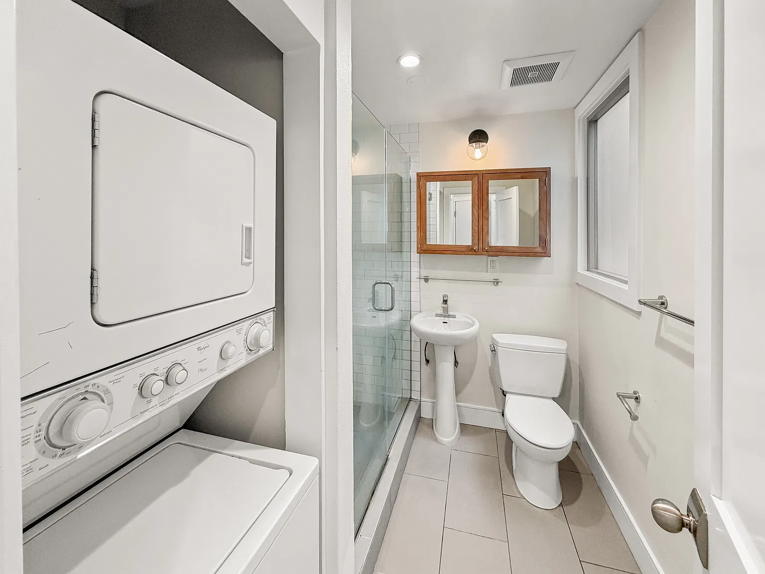 1 bed, 750 sqft, $2,995 — Photo 3
