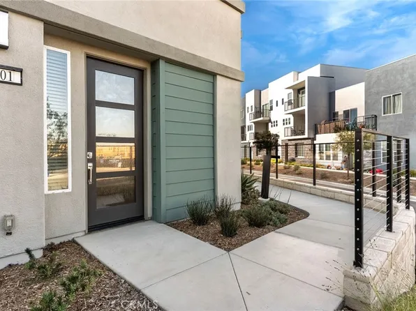 27410 Merlin Pl #101, Valencia, CA 91381