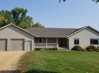 43690 436th St, Saint Peter, MN 56082