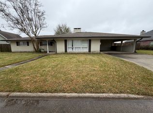 901 Fair Oaks Ln, Lake Charles, LA 70605
