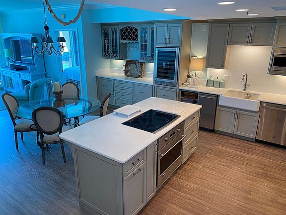 4th image of 4 Portofino Dr Suite 1305