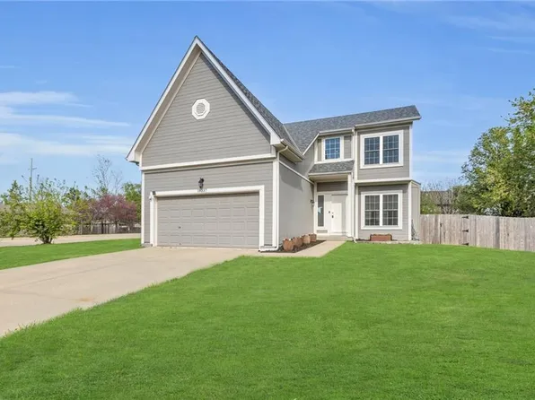 18337 Butternut St, Gardner, KS 66030