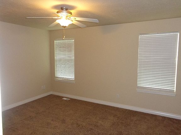 4th image of 4002 W Wendy Ave