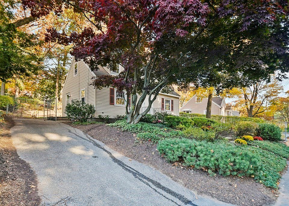 224 Princeton St, North Chelmsford, MA 01863 Zillow