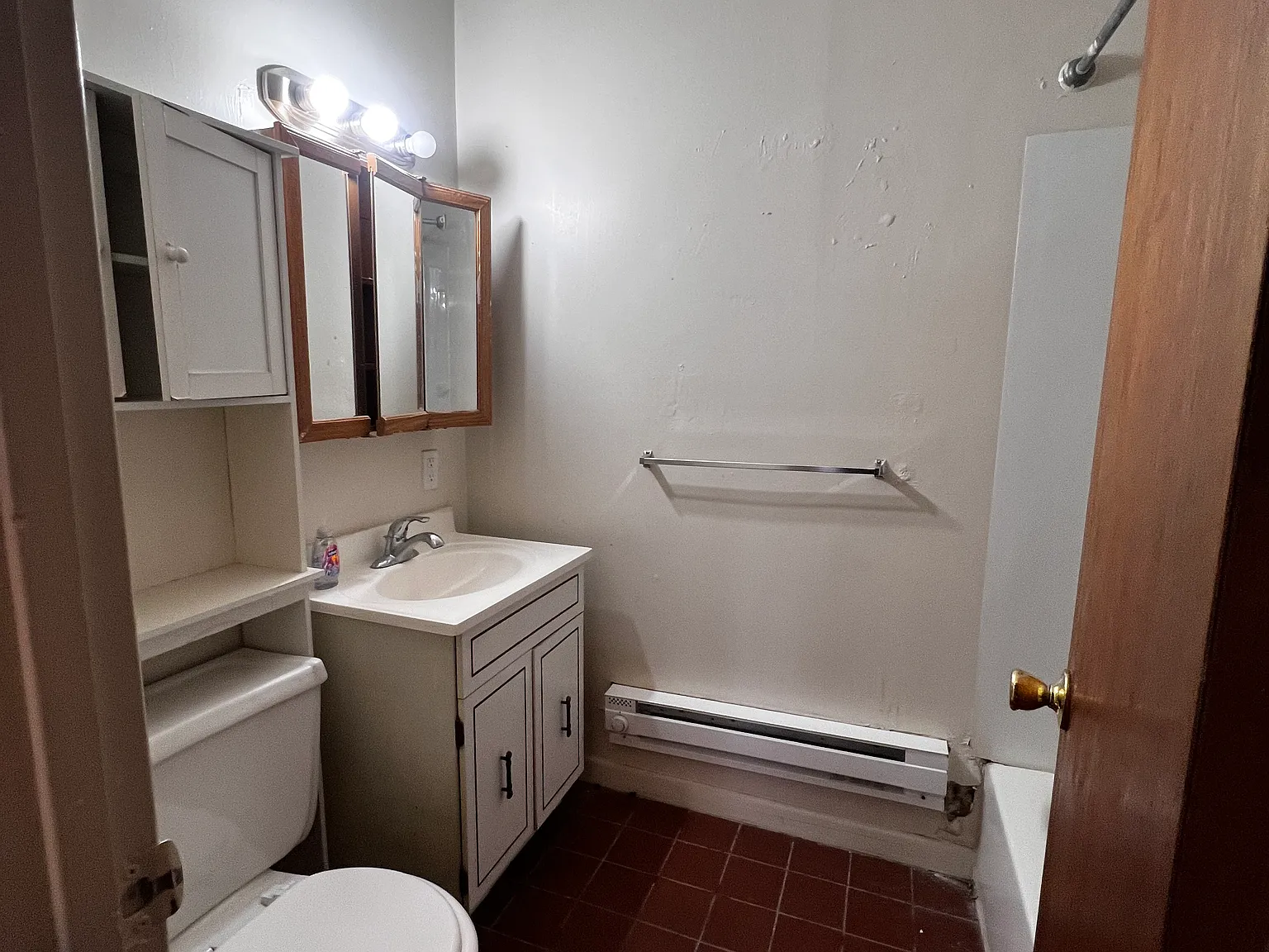2049 Chestnut St — Photo 4