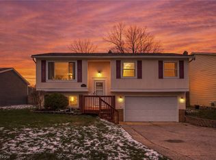 407 Ridgewood Dr, Eastlake, OH 44095