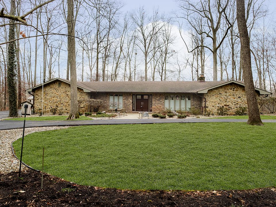 1st image of 6579 Lake Forest Dr
