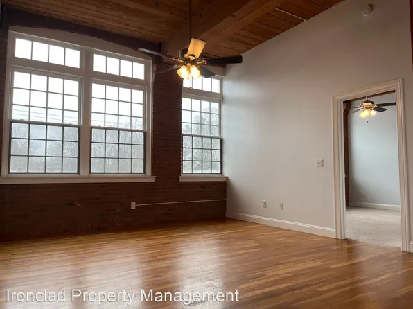 10 Main St Unit 306, Berlin, CT 06037