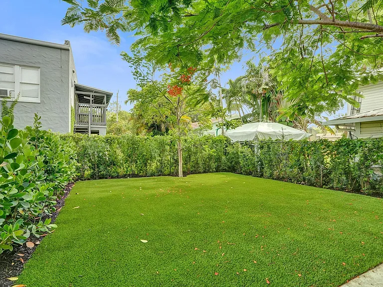 1213 W Las Olas Blvd — Photo 32