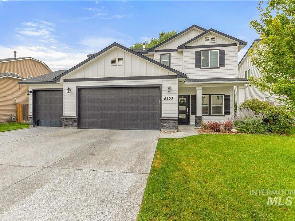 1st image of 5203 Wallace Way