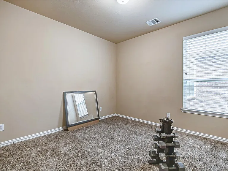 623 Orlandis Ln — Photo 22