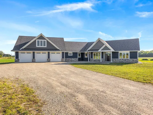 3994 225th St, Winsted, MN 55395