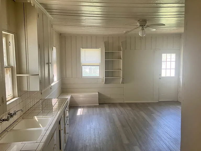 2921 Bomar Ave — Photo 6