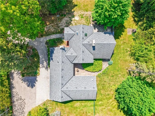 1356 Oak Ln, Mississauga, ON L5H 2X7