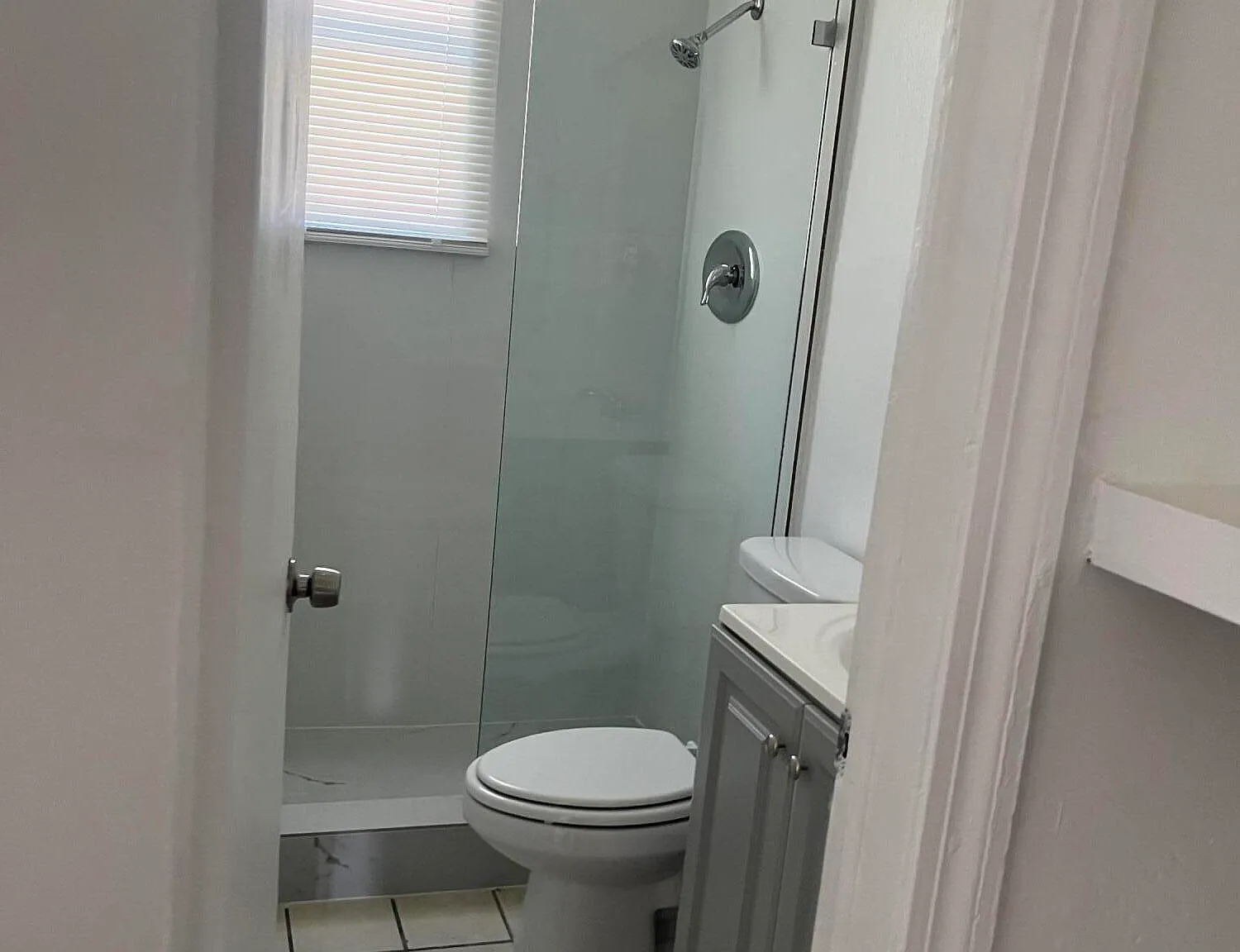 1 bed, 4.0 bath, 2267 sqft, $1,550 — Photo 4