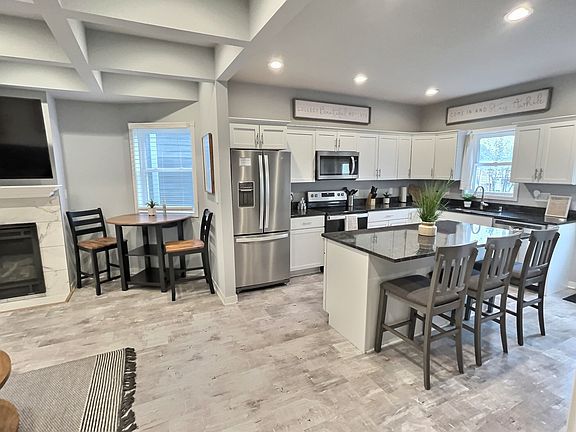 2nd image of 2639 N Bartlett Ave