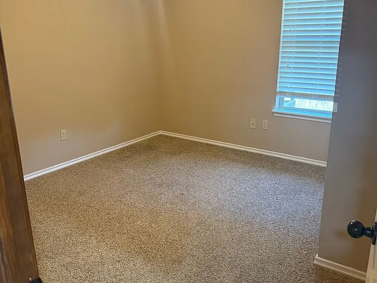 10924 SW 30th Ter — Photo 24