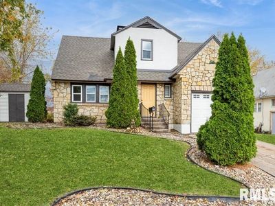 106 10th Ave N, Clinton, IA, 52732