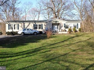 5688 Charles Town Rd, Kearneysville, WV 25430