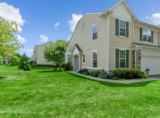 210 Terra Springs Cir, Volo, IL 60020