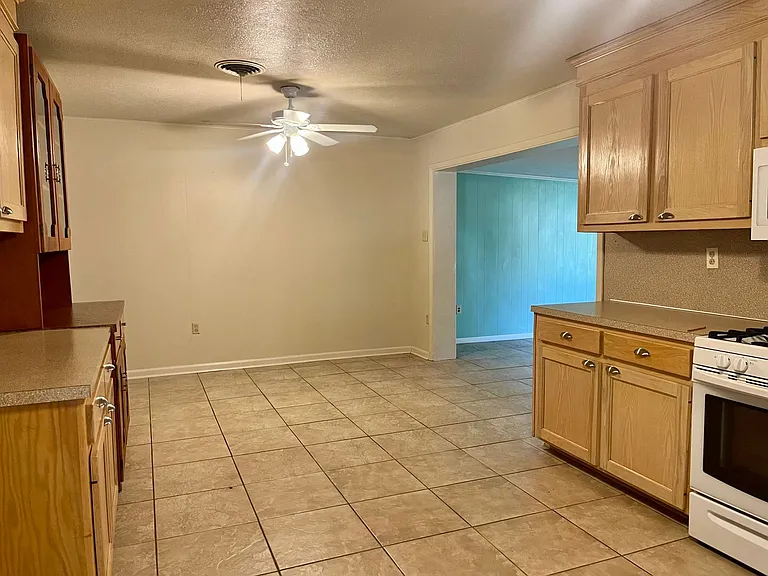 9760 Judi Ave — Photo 6