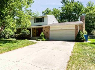 1323 Kirkland Dr, Midland, MI 48640