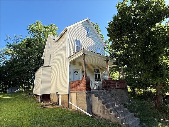 2nd image of 524 W Burgess St