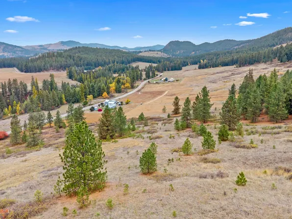 Bossburg Rd, Evans, WA 99126