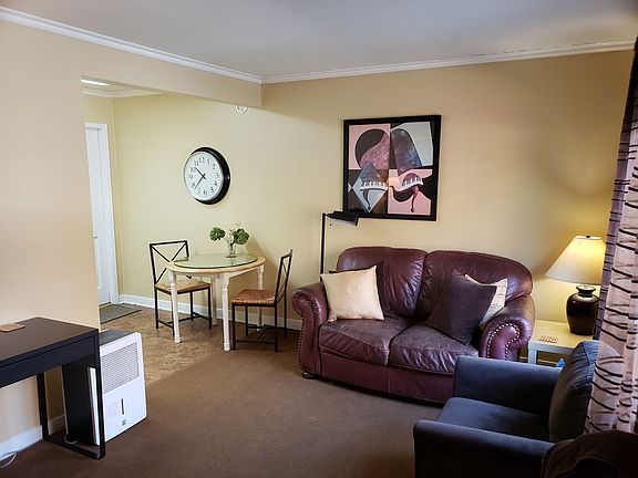 4th image of 5212 17th Ave NW #4