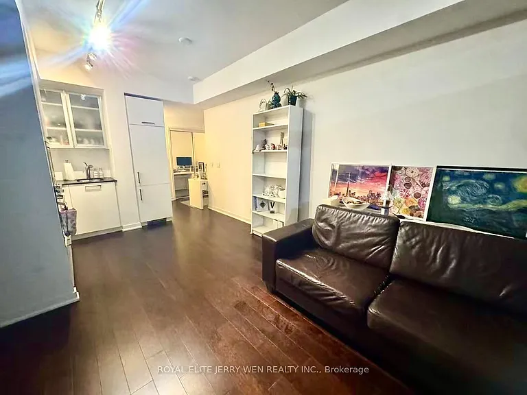 14 York St #1710 — Photo 8