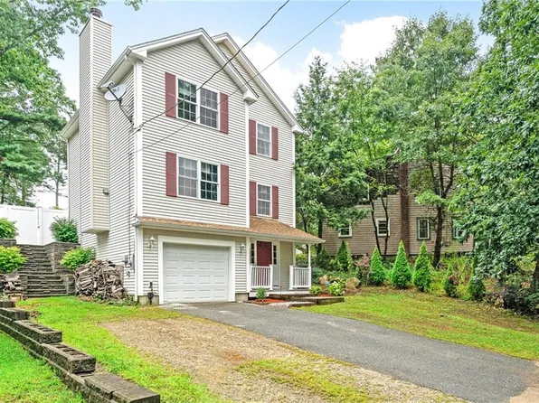 86 1st Rd, Glocester, RI 02814