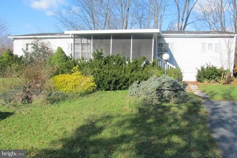 500 Pleasant View Dr photo 1